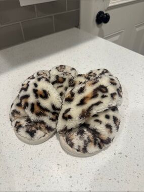 Faux Fur Leopard Print Slide Slippers